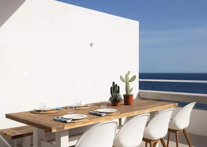 Pillowabroad - Brand New Poris de Abona